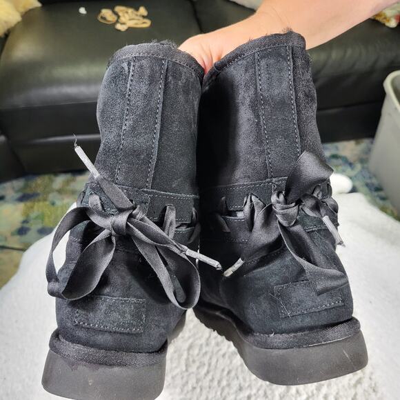 Ugg Classic Lace Short Boots Black womens bootie size 8 - Picture 4 of 6
